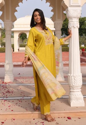 Pretty & Stylish Yellow Color Ethnic Wear Kurti with Hand Work & Floral Print - Image 4