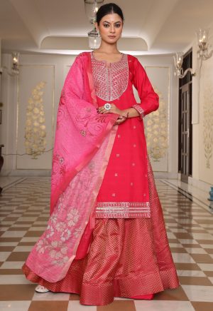 Wonderful Pink Cotton Silk Kurti with Elegant Embroidery & Floral Work - Image 4